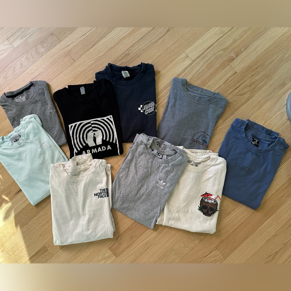 Men’s (teen) lot of T-shirts